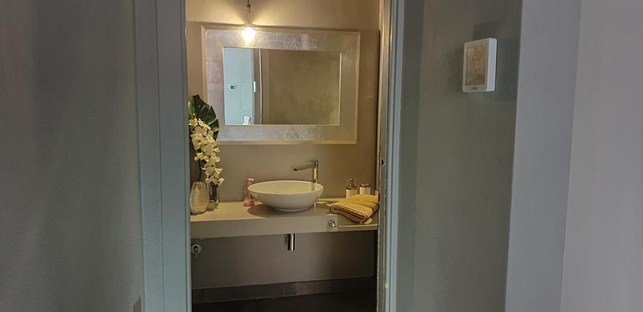 Il Vascello Apartment Рапало Екстериор снимка